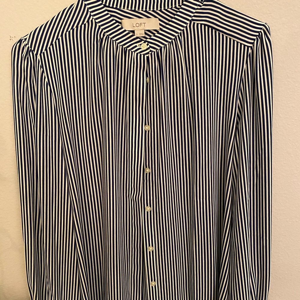 LOFT button down
